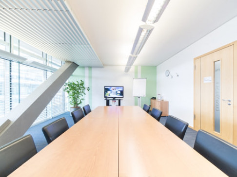 Office: KuDamm, 7th Floor, Berlin, 10719