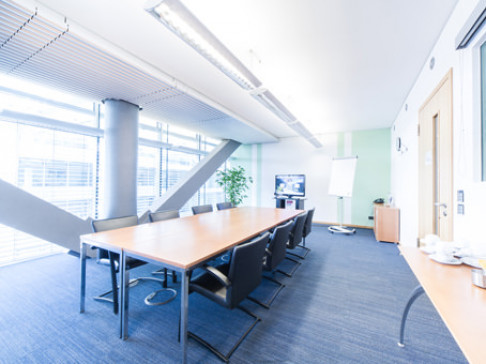 Office: KuDamm, 7th Floor, Berlin, 10719