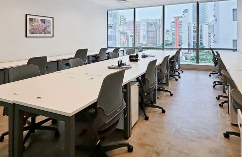 Office: Rua Irm&atilde; Gabriela, 51, Sao Paulo, 04571-130