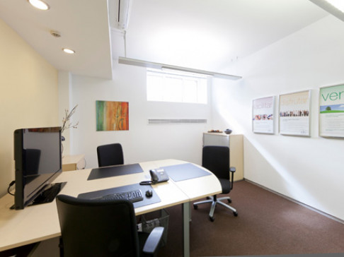 Office: Gran Via, Gran Via 19-21, Bilbao, 48001