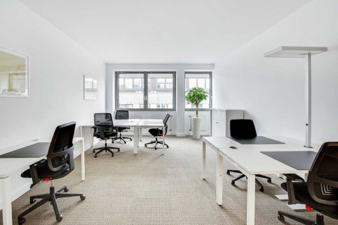Office: Bismarckstrasse 100, M&ouml;nchengladbach, 41061