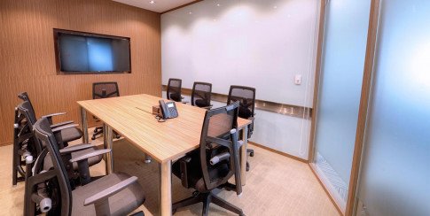 Office: Bitexco Financial Tower, 2 Hai Trieu Street, H? Ch