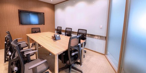 Office: Bitexco Financial Tower, 2 Hai Trieu Street, H? Ch