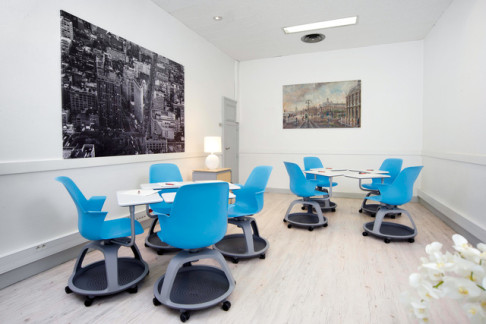 Office: Bordeaux Grand-Th, Cours du Juillet, Bordeaux Cedex, 33064