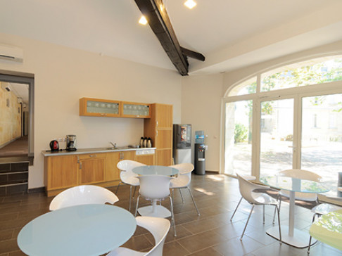 Office: Le Bouscat, 81 Boulevard Pierre 1er, Bordeaux, 33110