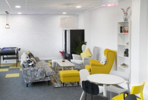 Office: Downsview Rd, Wantage Oxford, OX12 9FF 