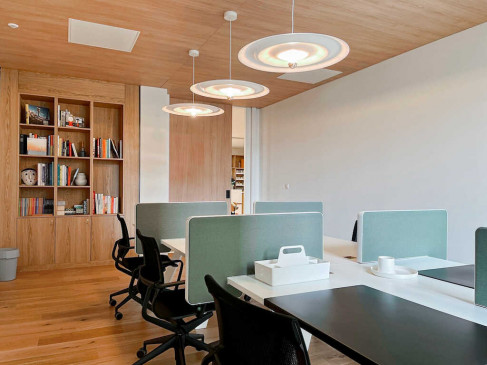 Office: 7 bis boulevard de Berlin, Nantes, 44000