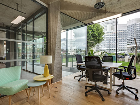 Office: 126 avenue du General Leclerc, Boulogne Billancourt, 92100