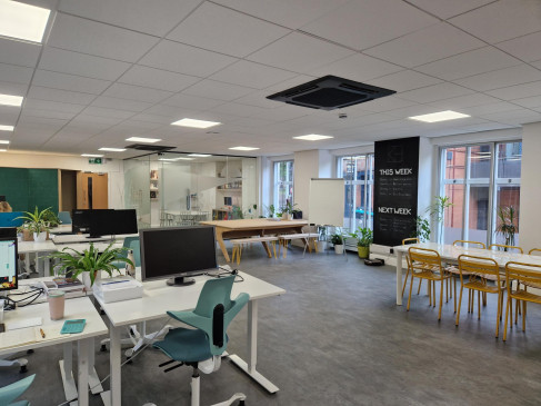 Office: Bowman House, 2/10 Bridge Street, RG1 2LU