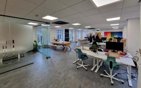 Office: Bowman House, 2/10 Bridge Street, RG1 2LU