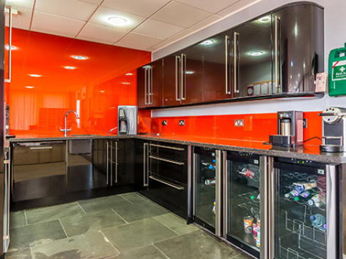 Office: Bank of America House, South Tower, Bromley, BR1 1LR