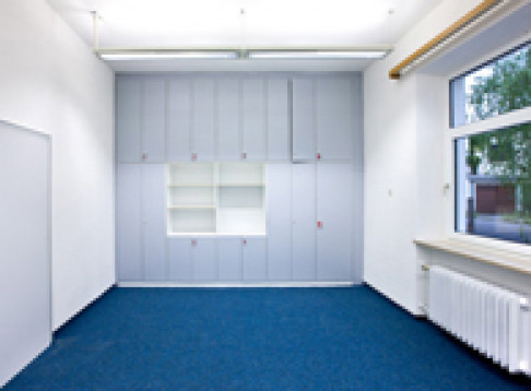 Office: Brunham Street -, Neuaubing, Brunham Street -Neuaubing, Munchen 81249