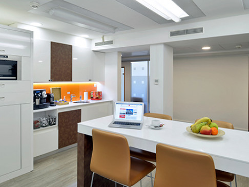Office: Brussels Central Station, Rue des Colonies / Koloni, Brussels, 1000