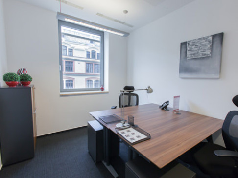 Office: Capital Square, Budapest