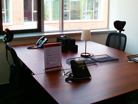Office: Ujbuda, Allee Corner, Budapest, 1117