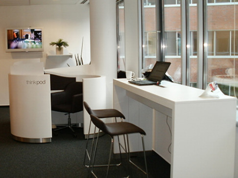 Office: Ujbuda, Allee Corner, Budapest, 1117