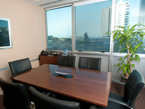 Office: Puerto Madero - Torre Colonos Sur, Edificio Colonos Sur, Buenos Aires, C1107BGA