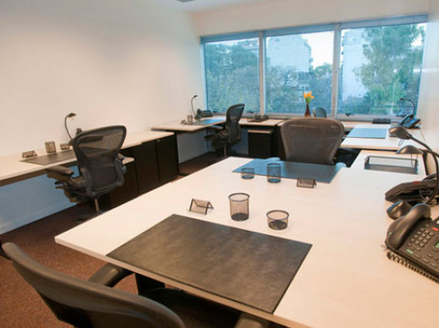 Office: Puerto Madero - Torre Colonos Sur, Edificio Colonos Sur, Buenos Aires, C1107BGA