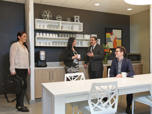 Office: California, Business District, 303 North Glenoaks Blvd, Burbank, CA 91502