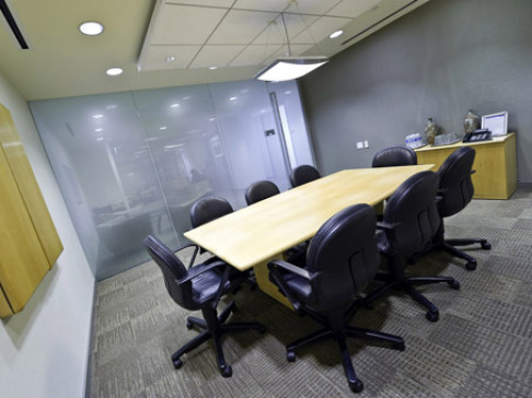 Office: California, Central Avenue, Plaza, Glendale, CA 91203