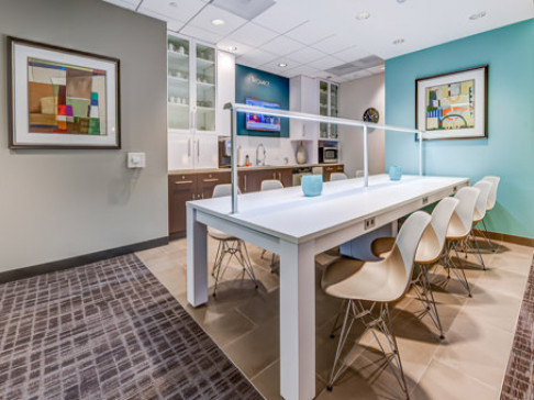 Office: California, Century Plaza Towers, Century Park East, Los Angeles, CA 90067