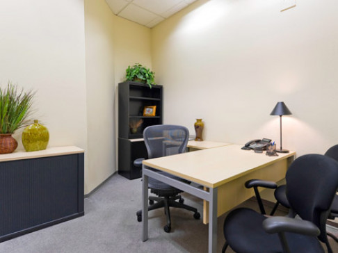Office: California, Downtown, 800 West El Camino Real, Mountain View, CA 94040