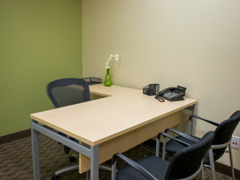 Office: California, Airport, Gateway Place, San Jose, CA 95110