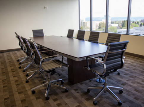 Office: California, Airport, Gateway Place, San Jose, CA 95110