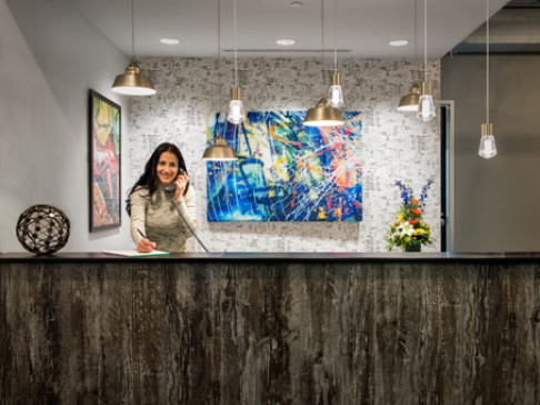 Office: California, Galleria, 15233 Ventura Blvd, Sherman Oaks, CA 91403