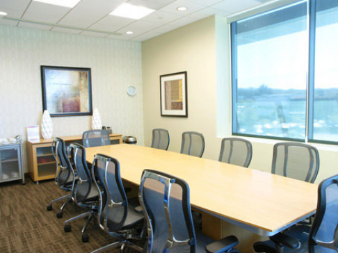 Office: California, Gateway Plaza, Magic Mountain Parkway, Valencia, CA 91355