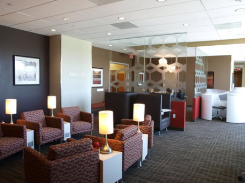 Office: California, Gateway Plaza, Magic Mountain Parkway, Valencia, CA 91355