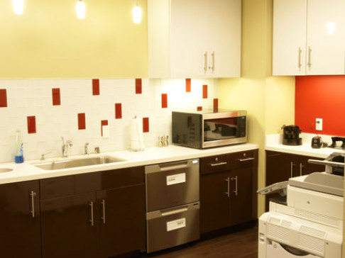 Office: California, Warner Center, 6303 Owensmouth Avenue, Woodland Hills, CA 91367-2263