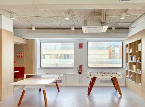 Office: C/ Mar&iacute;a de Molina 41, Madrid, 28006