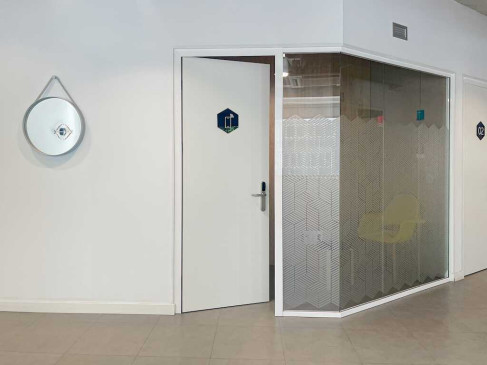 Office: C/ Mar&iacute;a de Molina 41, Madrid, 28006