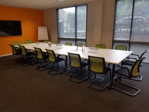 Office: London Road, Camberley, GU15 3HL