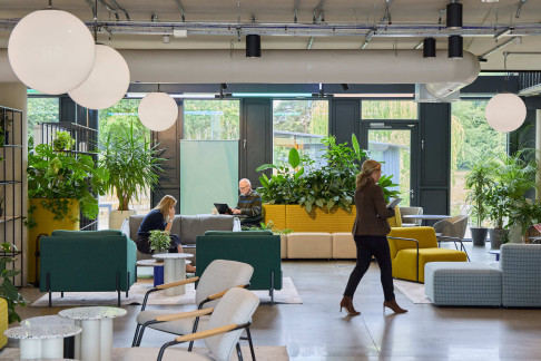Office: Cambridge Science Park Road, Cambridge, CB4 0GA