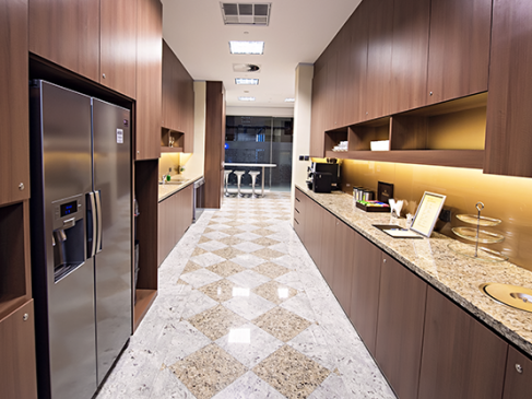Office: CapitaGreen, Market Stree, Singapore
