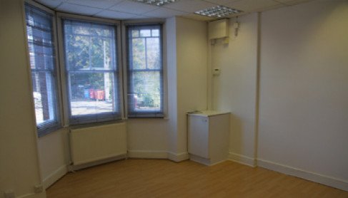 Office: Centre 42 Business Centre, 42 Watling Street Radlett, WD7 7NN