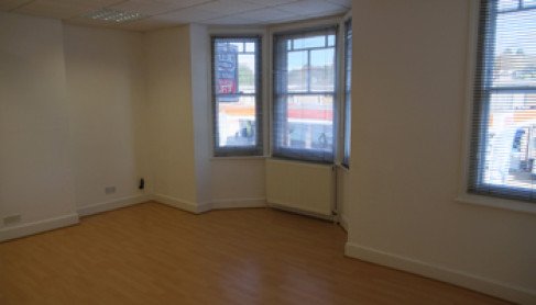 Office: Centre 42 Business Centre, 42 Watling Street Radlett, WD7 7NN