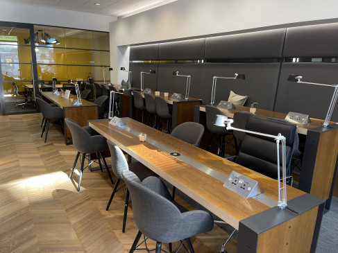 Office: Centrum Business Centre, 214 Union Street Aberdeen, AB10 1TL