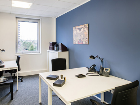 Office: Cergy, 4-6 rue des Chauffours, 95000