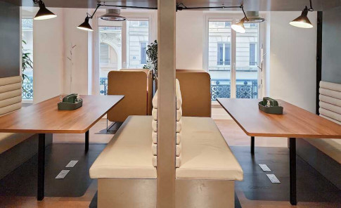 Office: 2 Rue Jean Lantier, Paris, 75001