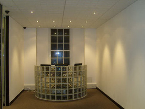 Office: China Merchants Tower, Hong Kong