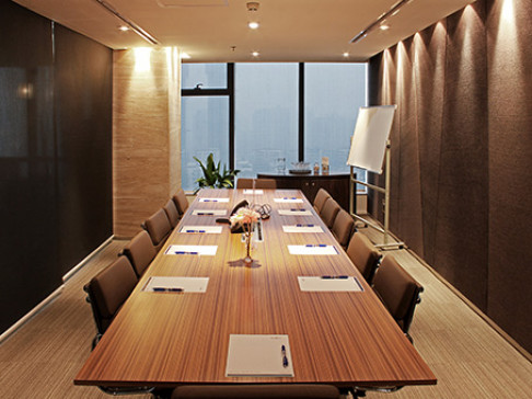 Office: Yangtze River International Plaza, 33/F Yangtze River International Plaza, Chongqing, 400060