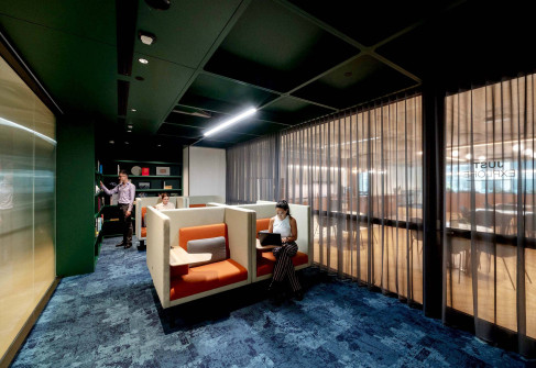Office: Collins Arch, Level 5, 447 Collins Street, Melbourne 3000
