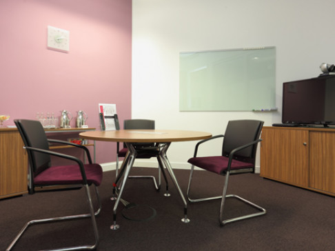 Office: Waidmarkt, Fourth Floor, Cologne, 50676