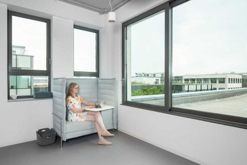 Office: Fut&oacute; u. 35-37., 6. emelet, Budapest, 1082