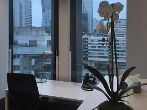 Office: Esplanade de La D, Tour CB21, Courbevoie, 92400