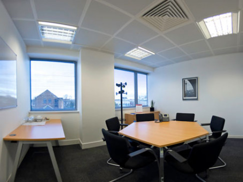 Office: Station Way - Pinnacle, 3rd floor, Crawley, RH10 1JH