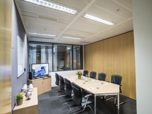 Office: Lansdowne Road, The Lansdowne Building, Croydon, CR9 2ER